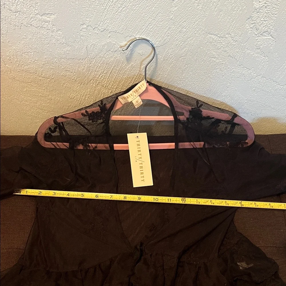 #1444** Black Sheer Lace Top - Picture 6 of 7